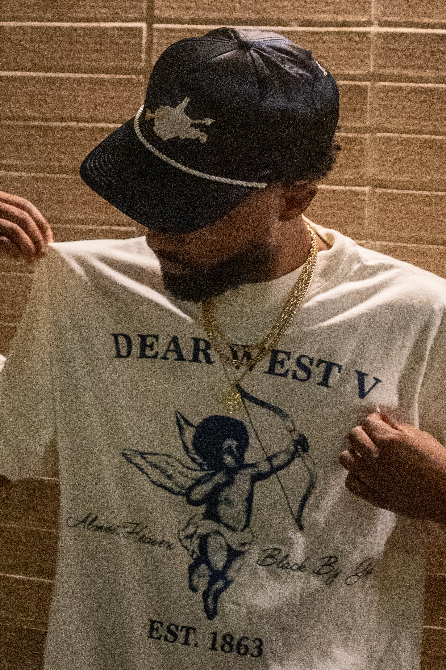 Dear West V - Cream T